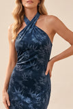 Vestido comprido de convidado para convidados de casamento em veludo azul-marinho