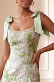 Vestido Curto de Regresso a Casa Verde Verde-Pérola, Decote Quadrado com Folhos e Bordas
