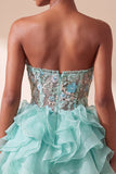 Vestido Curto de Finalistas de Finalistas Verde Verde Menta, Espartilho Sem Alças, com Folhos e Folhos em Cama