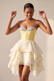 Vestido de Finalistas Amarelo, Espartilho A-Line com Estampado Alto-Baixo e Vestido de Finalistas