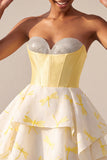 Vestido de Finalistas Amarelo, Espartilho A-Line com Estampado Alto-Baixo e Vestido de Finalistas