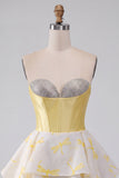 Vestido de Finalistas Amarelo, Espartilho A-Line com Estampado Alto-Baixo e Vestido de Finalistas
