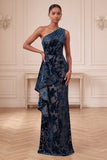 Vestido formal longo de veludo franzido de um ombro com folhos e bainha azul-marinho
