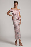 Vestido de mãe da noiva em forma de lantejoulas rosa claro com corte de chá e drapeado
