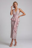 Vestido midi de mãe da noiva em forma de bainha cor-de-rosa claro, com missangas