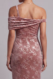 Vestido Mãe da Noiva Veludo Desert Rose Velvet Assimétrico de um ombro e franzido