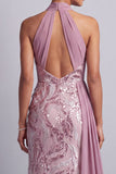 Vestido de mãe da noiva com gola de chiffon em chiffon de glicínia com decote de lantejoulas varridas de sereia varrida