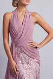 Vestido de mãe da noiva com gola de chiffon em chiffon de glicínia com decote de lantejoulas varridas de sereia varrida