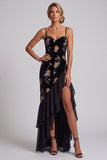 Veludo preto com bordado floral de lantejoulas, vestido assimétrico de linha A Mãe da Noiva com abertura de folhos