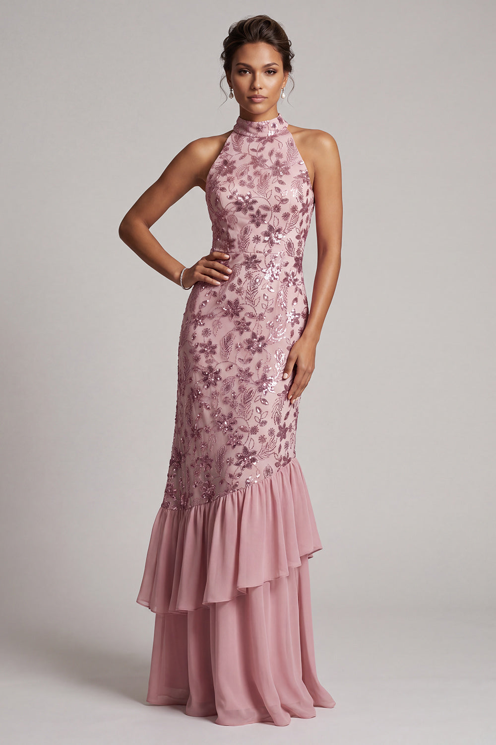 Vestido de mãe da noiva comprido Vestido de mãe da noiva em camadas malva vintage com folhos com folhos