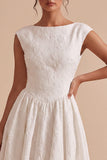 Vestido de noivado Jacquard branco A-Line Bateau Floral com manga curta