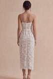 Vestido de Noivado Midi de Espartilho Branco em Renda e Fenda