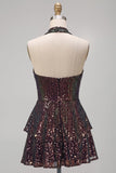 Vestido de cocktail curto preto com gola alta, decote em camadas, lantejoulas com folhos e camadas
