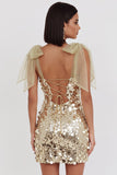 Vestido Curto de Homecoming Bodycon com Lantejoulas de Champanhe Brilhante com Tiras de Laço