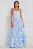 Vestido longo de dama de honor azul claro A-Line Floral sem alças com aplicação e flor 3D