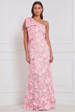 Vestido de dama de honor longo com aplicação floral de um ombro em forma de narciso e laço