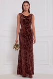 Vestido comprido de dama de honor com gola enbainhada, decote de capuz, veludo burnout, decote oliva