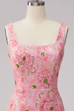 Vestido curto cor-decote quadrado floral cor-decote cor-de-rosa com aplíquos