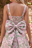 Vestido curto de regresso a casa com alças de pérolas em brocado floral A-Line com laço nas costas