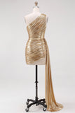 Vestido Curto de Regresso a Casa Metálico Metálico Dourado, Arrugado e Franzido, com cauda lateral