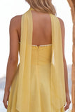 Vestido Amarelo A-Line Pérola Calço Sem Alças de Chiffon Curta de Regresso a Casa com Cachecol