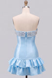 Vestido curto de regresso a casa, sem alças em Pérola com alças, em camadas, com folhos e folhos