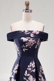 Vestido formal comprido em linha em A com estampado floral azul-marinho escuro