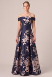 Vestido formal comprido em linha em A com estampado floral azul-marinho escuro
