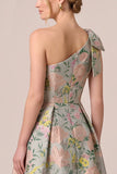 Vestido de mãe da noiva assimétrico verde assimétrico de um ombro floral jacquard em linha A