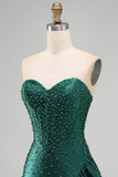 Espartilho bodycon verde escuro com pérolas com missangas Vestido de finalistas assimétrico com folhos