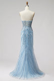 Vestido de baile sem alças com pérolas azul-claras, com contas