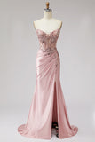 Espartilho cor-de-rosa, sereia transparente, lantejoulas, pérolas, vestido de baile longo de cetim franzido com fenda