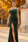 Vestido formal longo com contas franzidas e assimétrico de um ombro com missangas e fenda