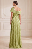 Vestido Maxi Mãe da Noiva verde assimétrico com estampado de um ombro e fenda lateral