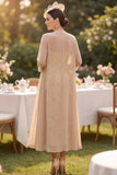 Vestido de mãe da noiva com bordado de lantejoulas champanhe com capa de chiffon