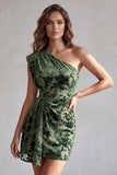 Vestido de cocktail curto bodycon de veludo de um ombro e drapeado