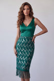 Vestido de cocktail Midi Midi Bodycon em Cetim Verde Escuro de Decote em V com franjas