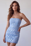 Vestido de cocktail curto bodycon com lantejoulas azul celeste em renda, com renda nas costas