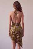 Vestido de cocktail curto com estampado alto e baixo com estampado assimétrico de veludo dourado mostarda