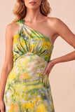 Vestido formal de um ombro alto-baixo com folhos estampados amarelos