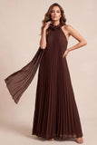 Vestido formal Maxi plissado em chiffon A-Line Chocolate com flor 3D