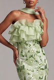 Vestido de Baile de finalistas verde, sem alças, com folhos e lantejoulas