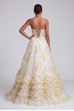Vestido de Baile Longo, Corset Amarelo Claro Sem Alças, com Folhos e Folhos e Aplicações Florais