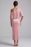 Vestido de Mãe da Noiva Maxi de veludo de um ombro com bainha cor-de-rosa e bordado