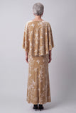 Veludo de veludo champanhe com decote de bateau com estampado floral, vestido longo de mãe da noiva com capa