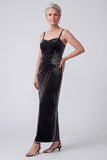 Vestido de mãe da noiva com bordado de veludo preto, lantejoulas franzidas com gola bata e capa de chiffon