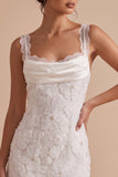 Branco Bodycon com gola embulhada, apliques florais, vestido branco curto com renda