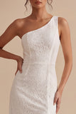 Vestido Branco Branco Branco Sheath, Renda Um Ombro, Folhos, Pequeno Vestido Branco com Fenda