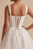 Espartilho branco de tule decote quadrado, vestido branco curto com laço