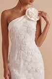Vestido Branco Branco Bodycon Justo, Curto Um Ombro Pequeno com Flor 3D